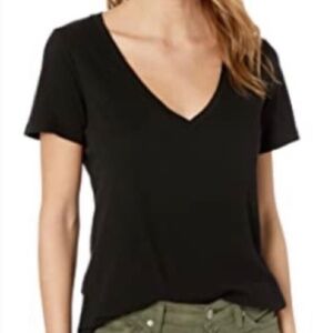 Old Navy Black V-Neck Tee – Size M